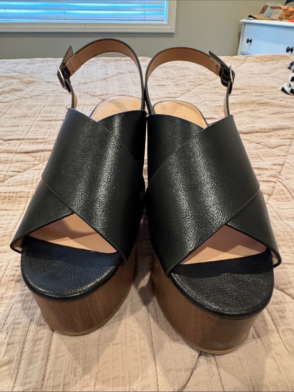LOFT Black Cross‑Strap Platform Slingback Sandals